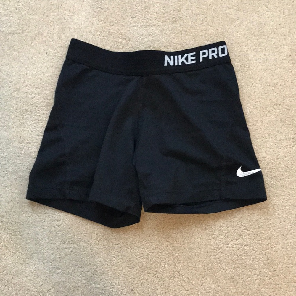 Active Shorts - Nike Pro by Nike